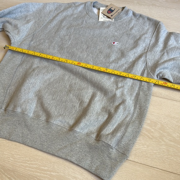 NWT Champion Gray Crewneck Sweater with Ribbed Cuffs - Picture 3 of 7